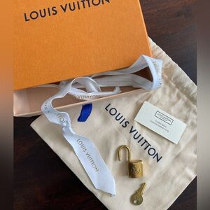 Louis Vuitton Vintage 🔐 212 Lock and Key With Box Dust Bag and Ribbon Bundle